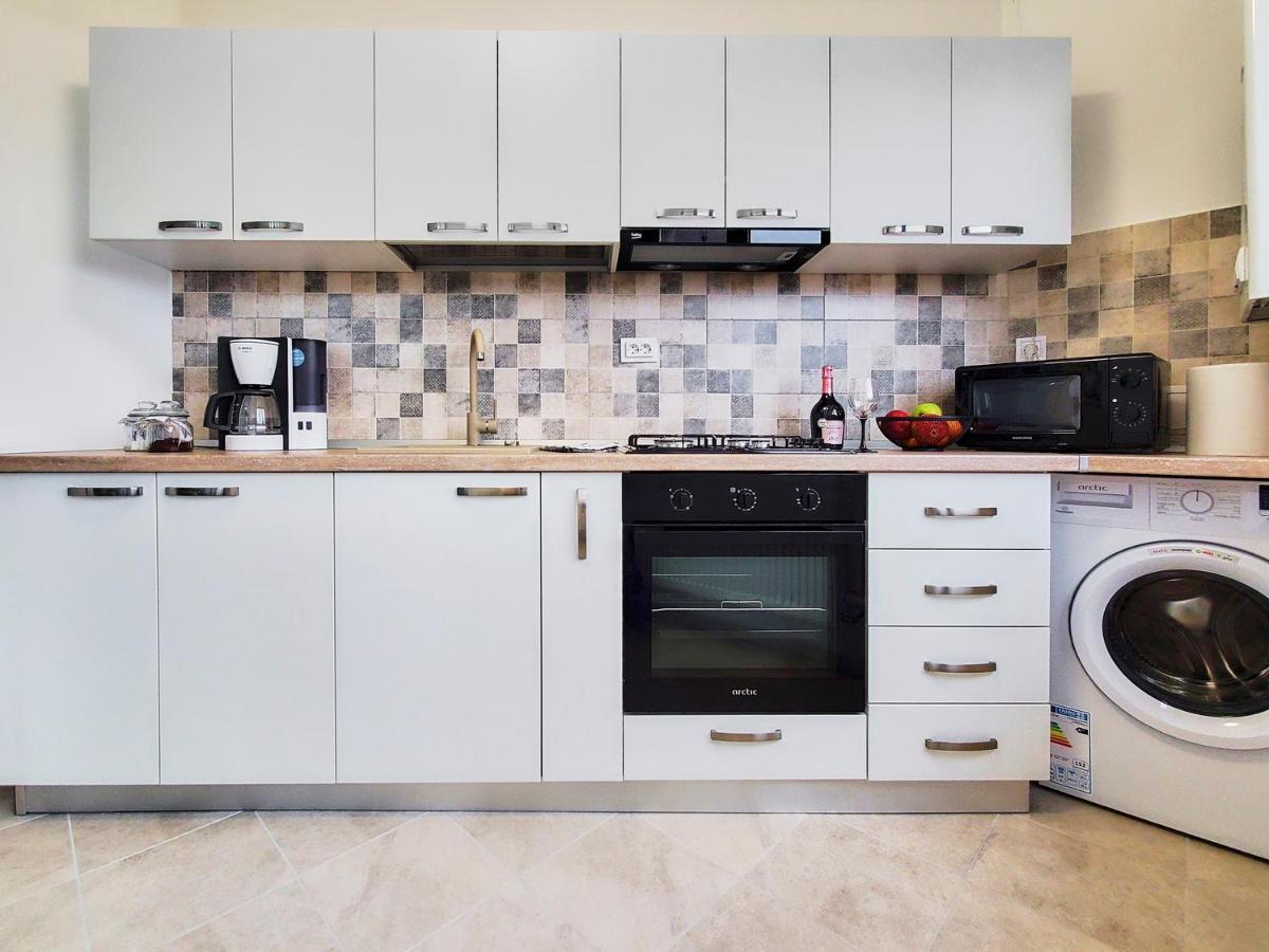 Smarald Apartament Iulius Mall Яссы Экстерьер фото