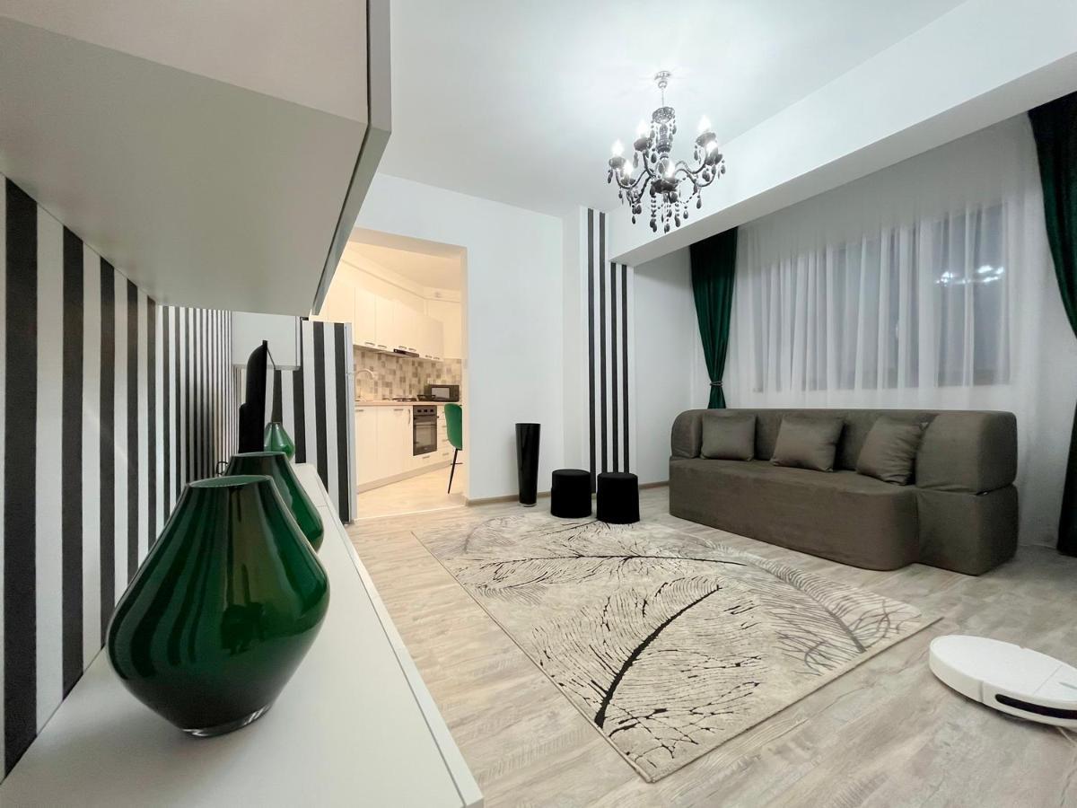 Smarald Apartament Iulius Mall Яссы Экстерьер фото